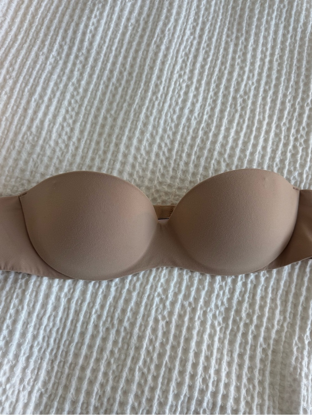 Victoria's Secret Strapless T-Shirt Bra in Nude